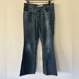 American Eagle Outfitters Med Blue Flare Jeans, Size 6, Like New